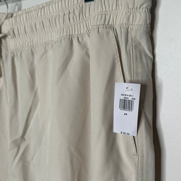 NWT Old Navy Wide Leg StretchTech Womens 2X Beige Pants Dry Quick Pockets Beachy - Picture 6 of 12
